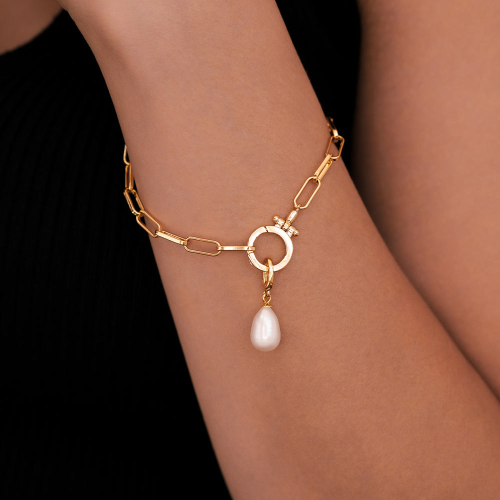 https://www.dropbox.com/scl/fi/f78wdpc7cq09klktpytny/Natural-Pearl-Drop-Charm_7.jpg?rlkey=87b0yq1oqe796hhx5b3aw8h0z&st=xbvdlsqk&dl=0