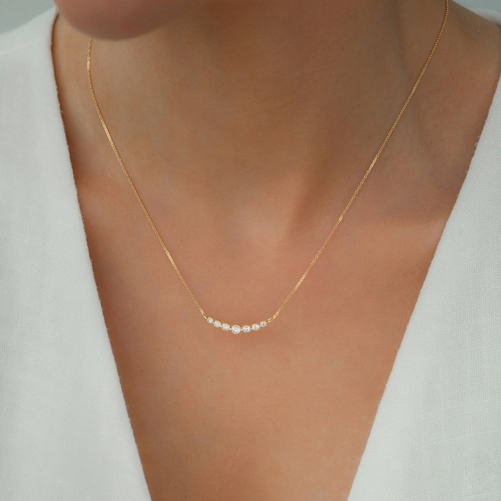 https://www.dropbox.com/scl/fi/m59b1yw3gr4dt2nhypt61/Classic-Arc-Diamond-Necklace_7.jpg?rlkey=jq2ehx8f38vnuxyj71c907mnk&st=7647e2t7&dl=0
