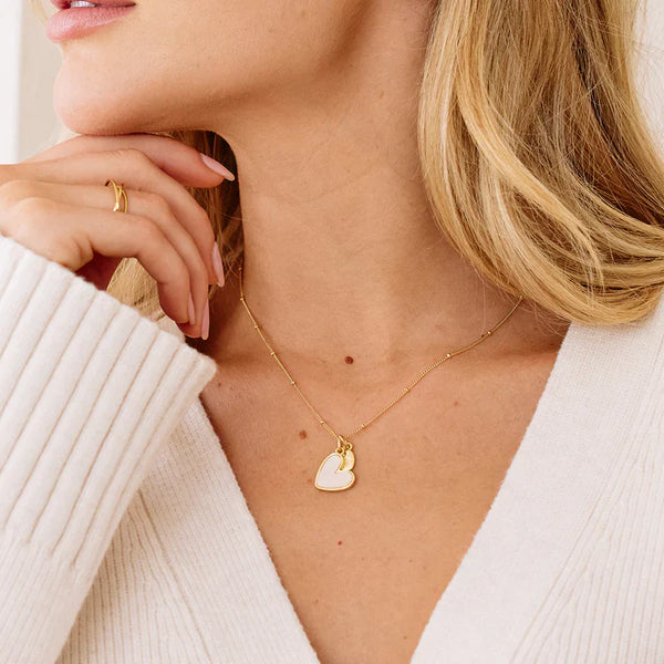 The Timeless Beauty of Pearl Jewelry: A Must-Have for Every Collection