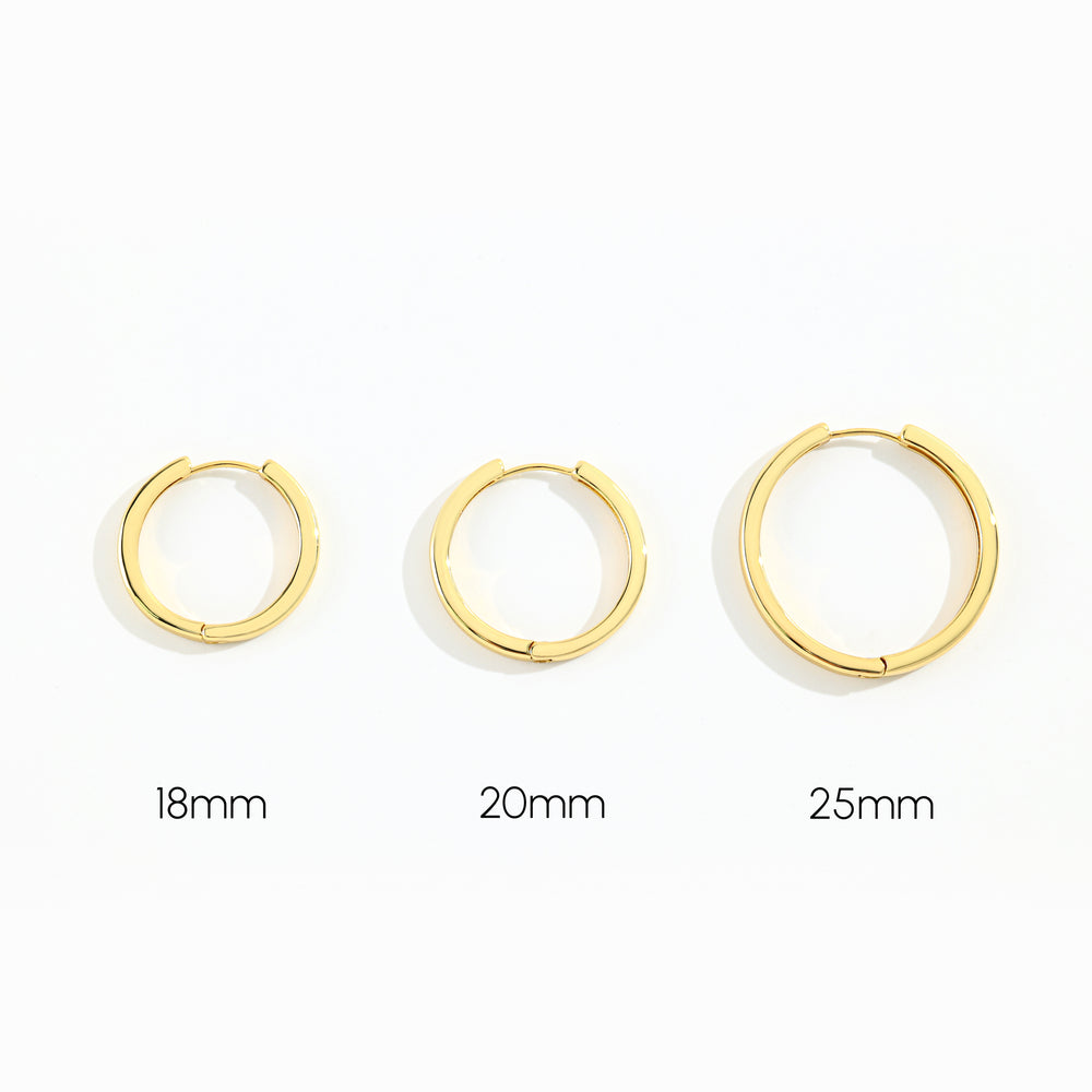 Everyday Hinging Hoop Earring - Gold / 18mm