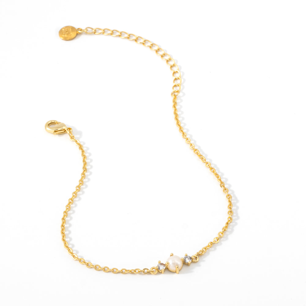 Glimmering Pearl Bracelet - Gold / 6.5" + 1"