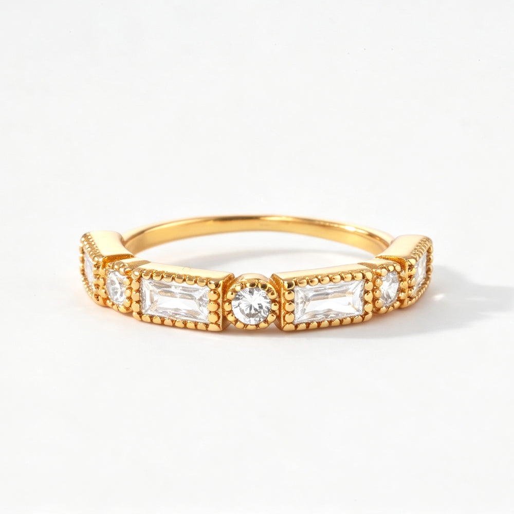 Round & Baguette Vintage Ring - Gold / 5