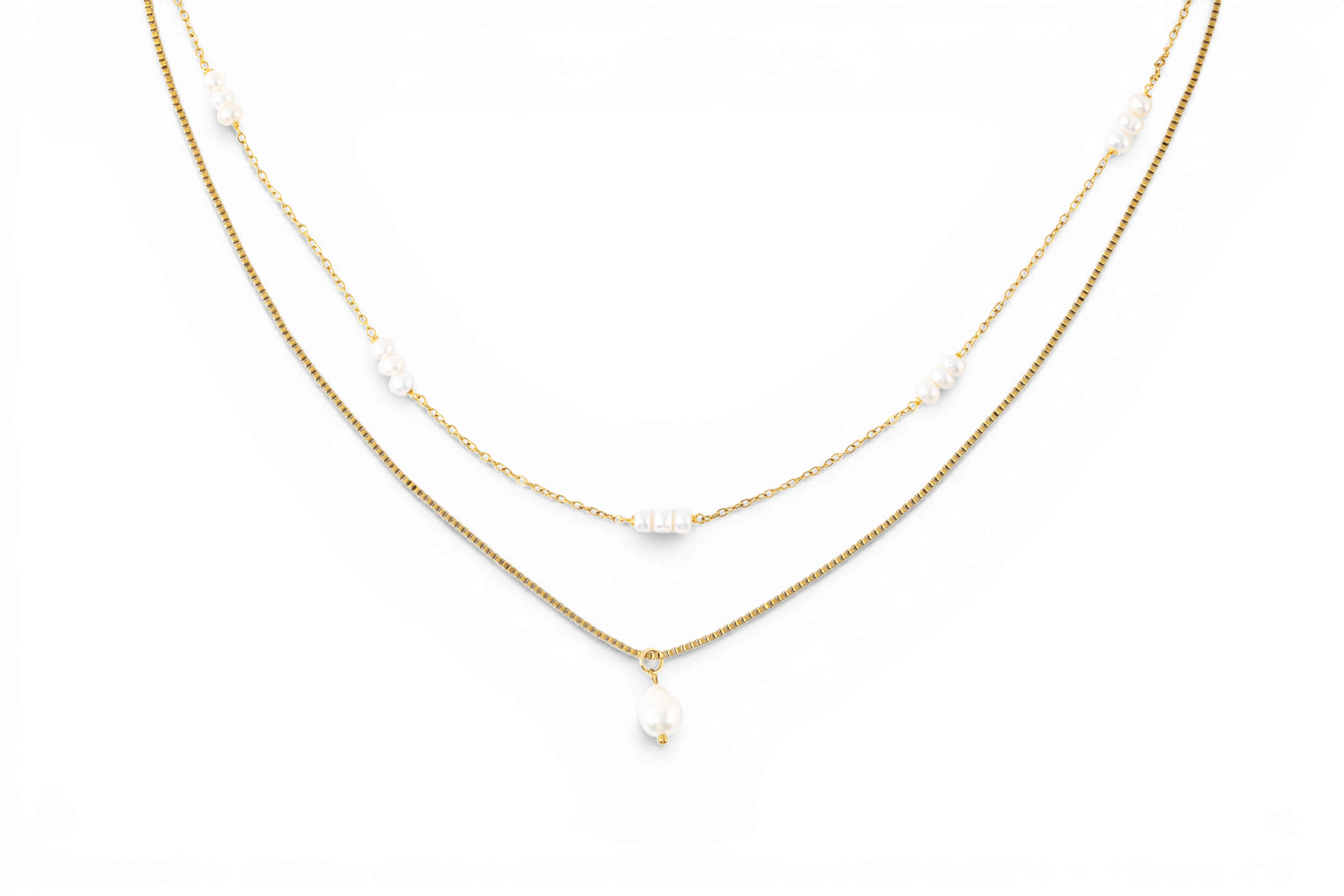 Dainty Layered Pearl Necklace