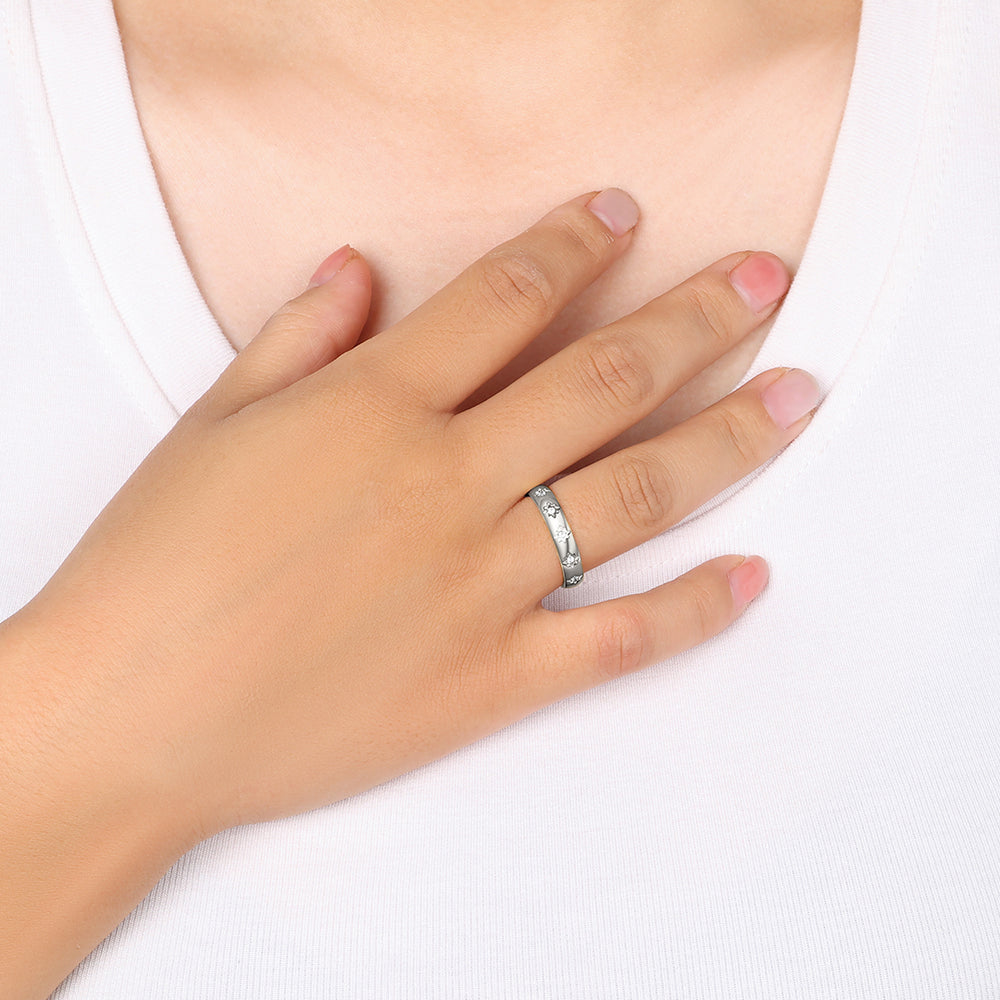 Star Set Stacking Ring - Silver / 5