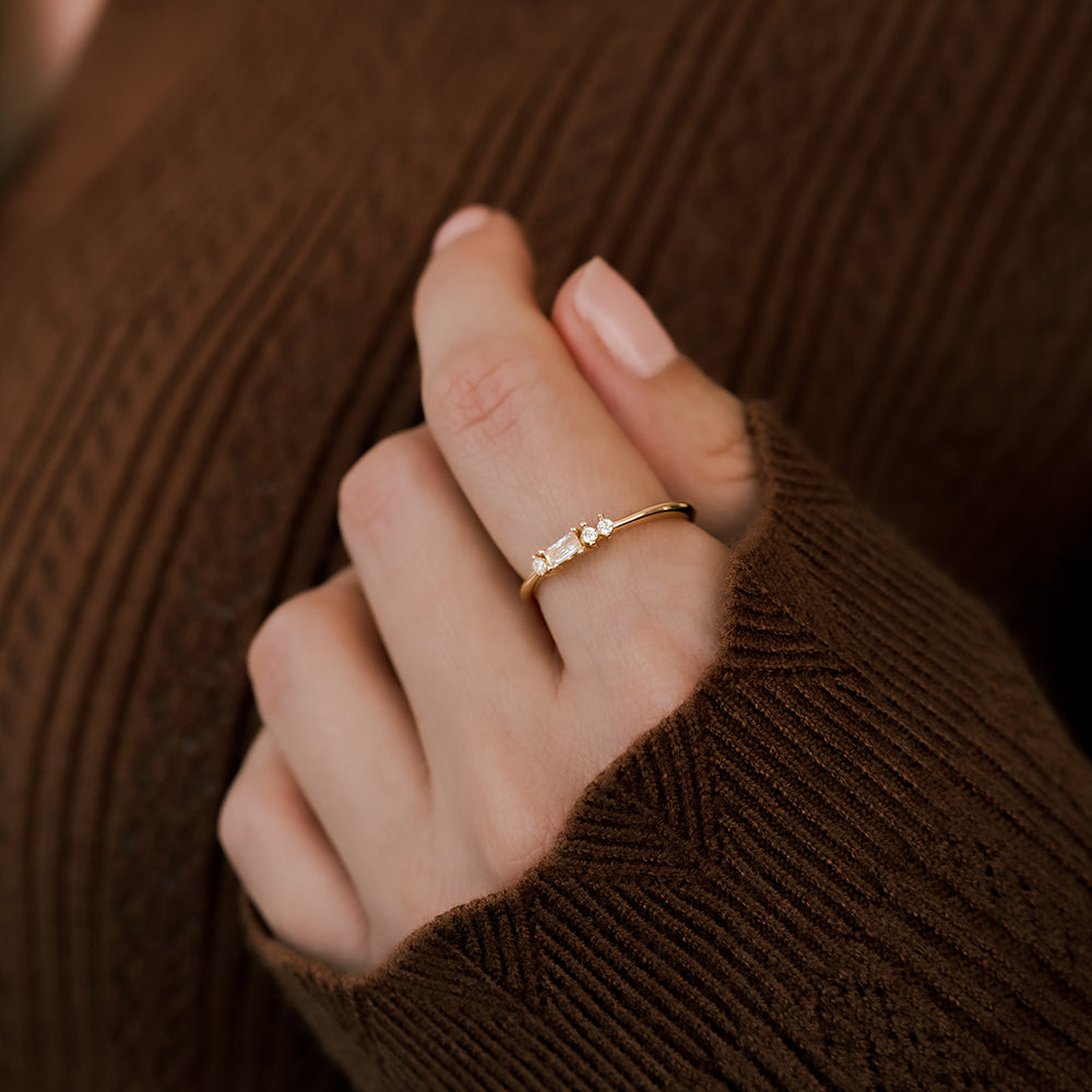 https://www.dropbox.com/scl/fi/k8813t4tlmkguke16utir/_0009_M-L-DAINTY-PERSONALIZED-MORSE-CODE-RING.jpg?rlkey=jb3x5ad59c2b4aay26a8zli6t&st=i6e69jh3&dl=0