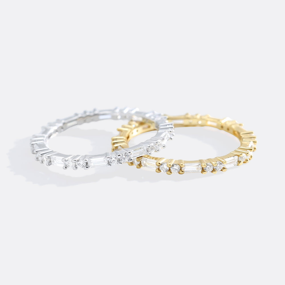 https://www.dropbox.com/scl/fi/f05it9lmgbhx6swl1hdk7/White-Sapphire-Stacking-Ring_5.jpg?rlkey=djtz78nrznas58895r1kla4wf&st=t9kg2dj0&dl=0