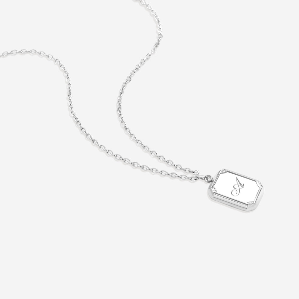 https://www.dropbox.com/scl/fi/4hf32lu232x8p0zo7rmhv/Monogram-Card-Pendant-Necklace_2.jpg?rlkey=wyhize2oslie4gfjol2oggqcn&st=8jbwa1wa&dl=0