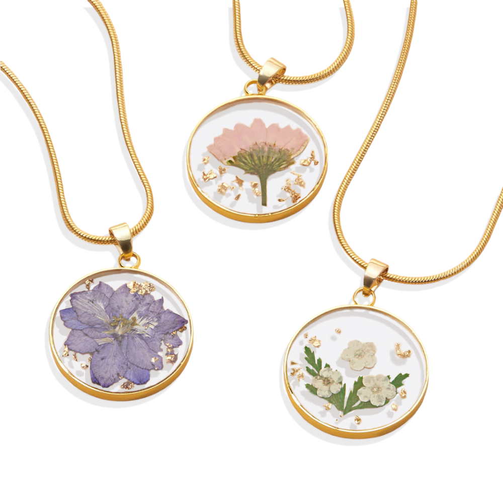 Collar de flor de nacimiento prensada - Chapado en oro de 18 quilates. / Febrero / 1.2"